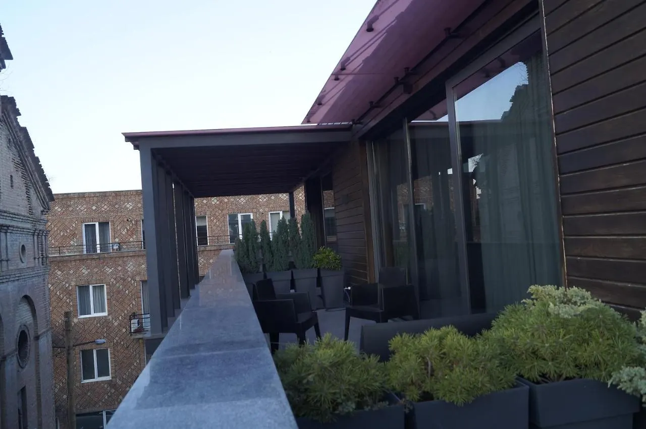 טביליסי Hotel Tuta