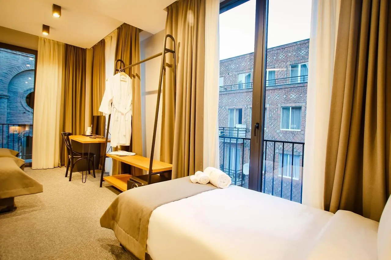 טביליסי Hotel Tuta