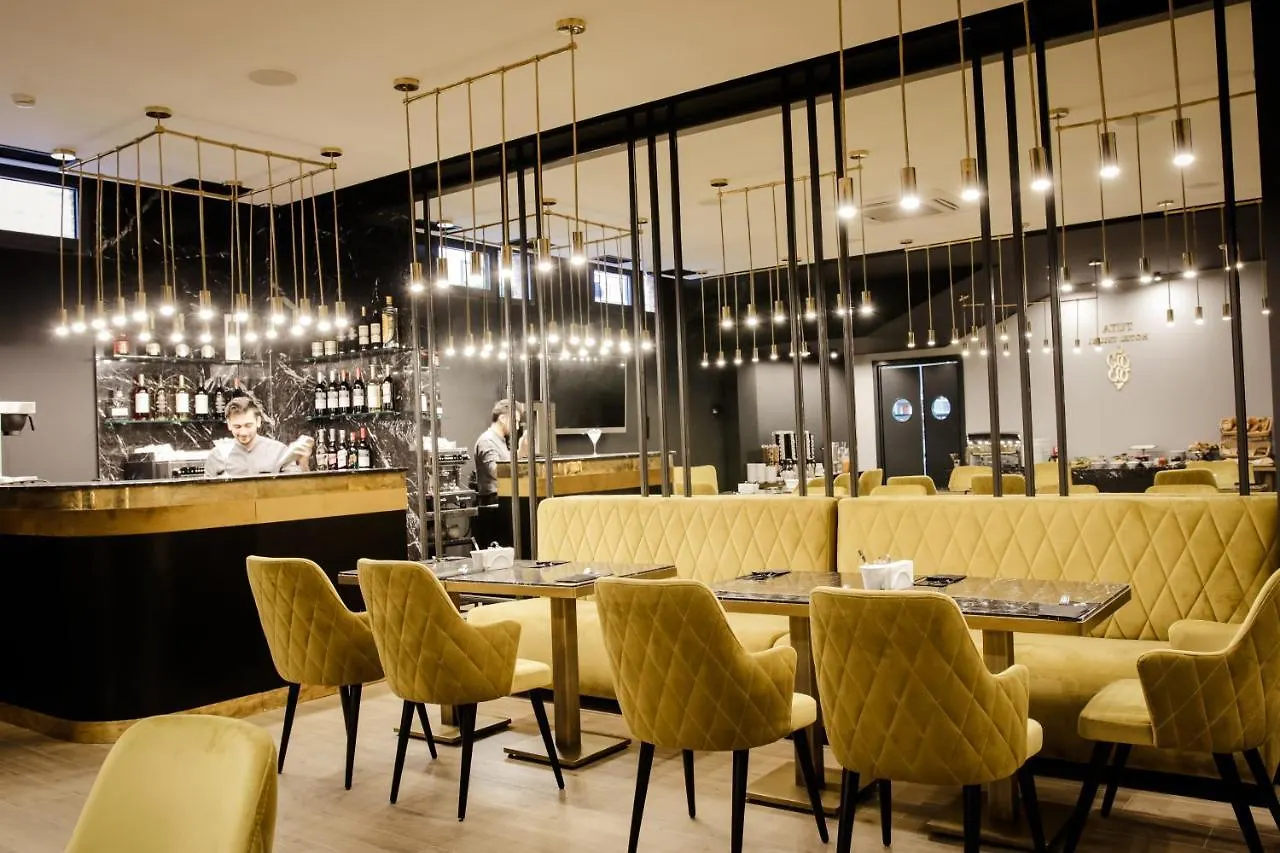 טביליסי Hotel Tuta 4*,
